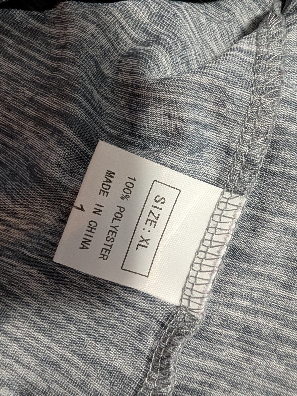 Boutique V-Neck Heathered Medium Gray Space Dye Short Sleeve Tee - EUC - XL - Picture 4 of 4